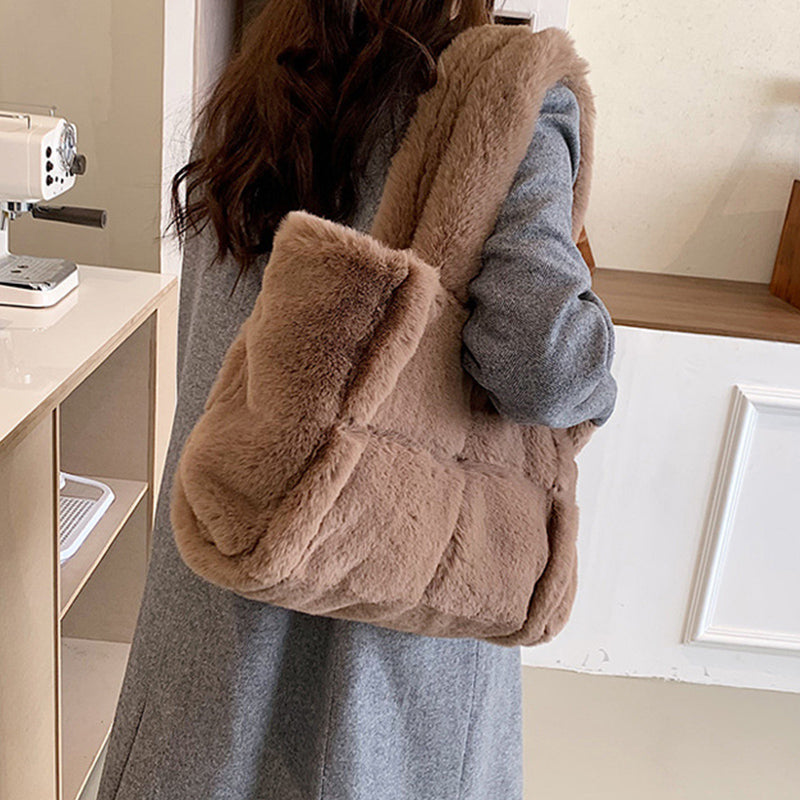 Dante – Sac à Main Peluche Luxueux | Incontournable de l'Hiver