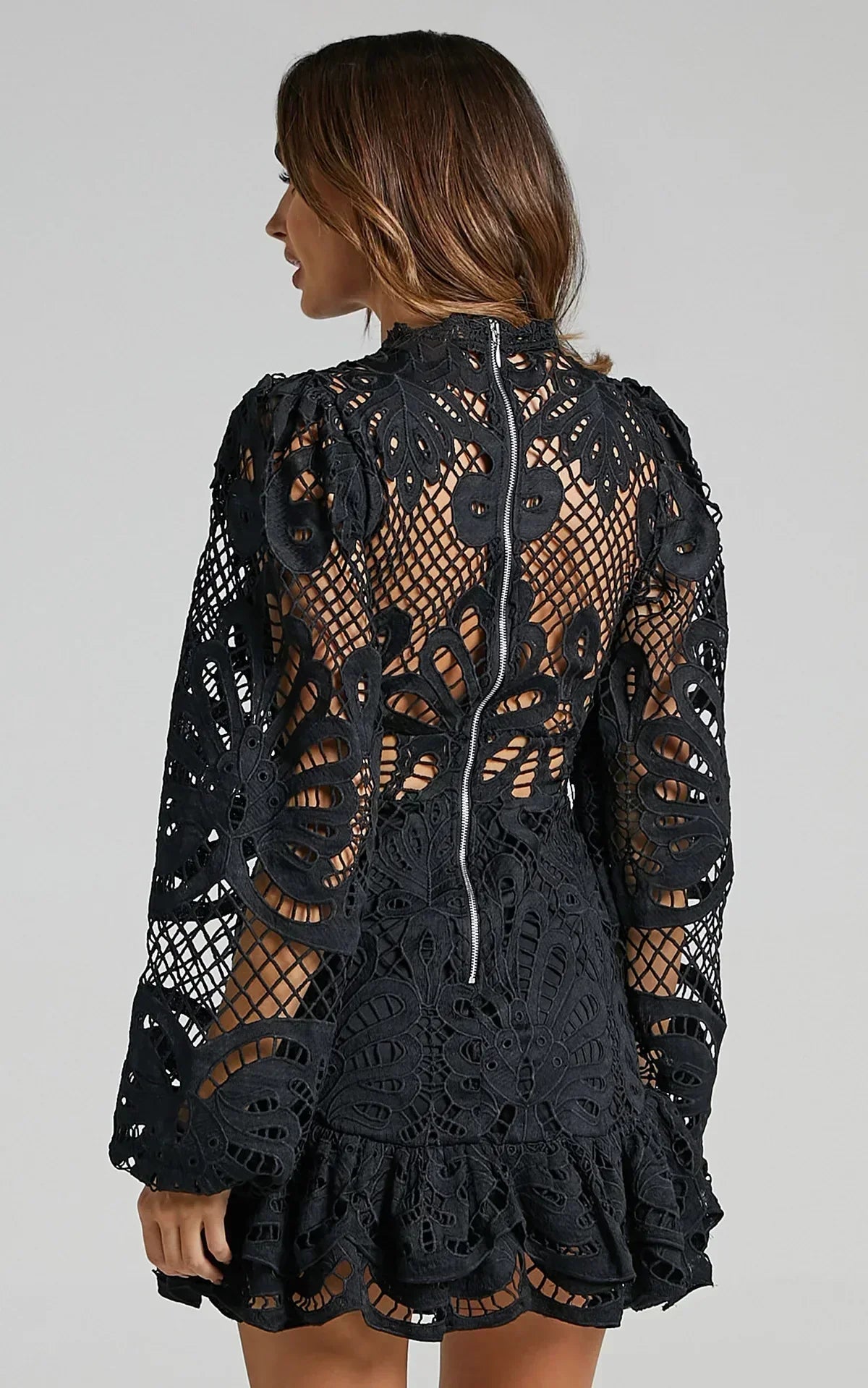 Lilly - Robe Mini Élégante à Col Montant